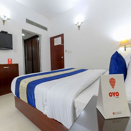 Hotel Oyo 7188 Ajantha Regency Kochi Exterior foto