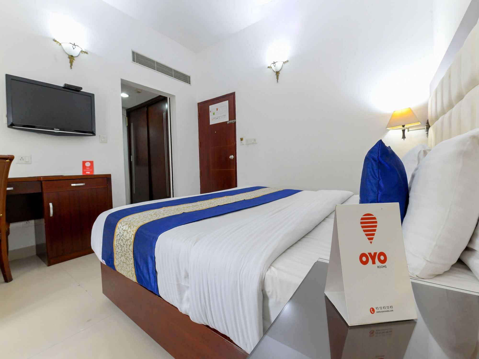Hotel Oyo 7188 Ajantha Regency Kochi Exterior foto