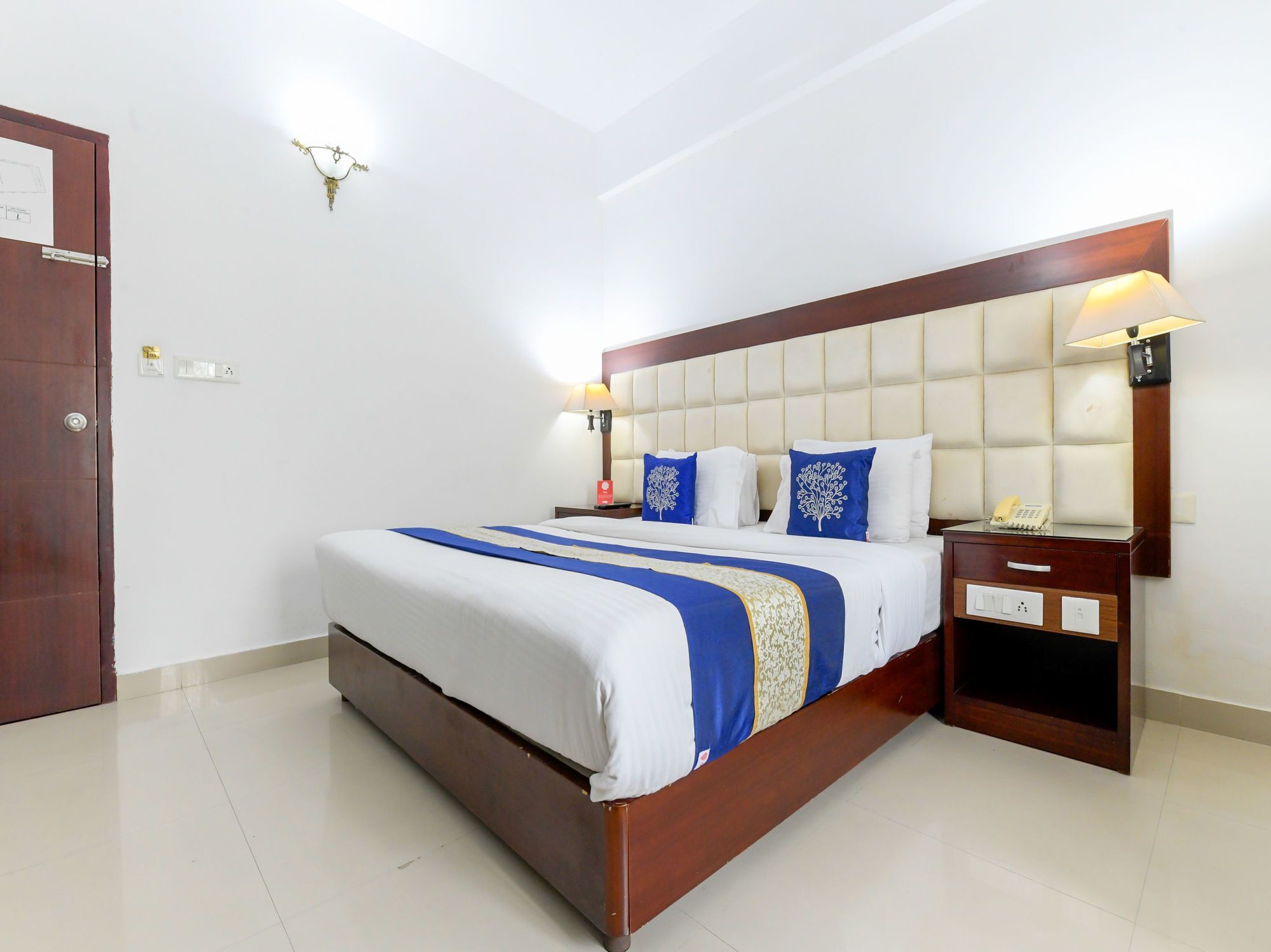 Hotel Oyo 7188 Ajantha Regency Kochi Exterior foto