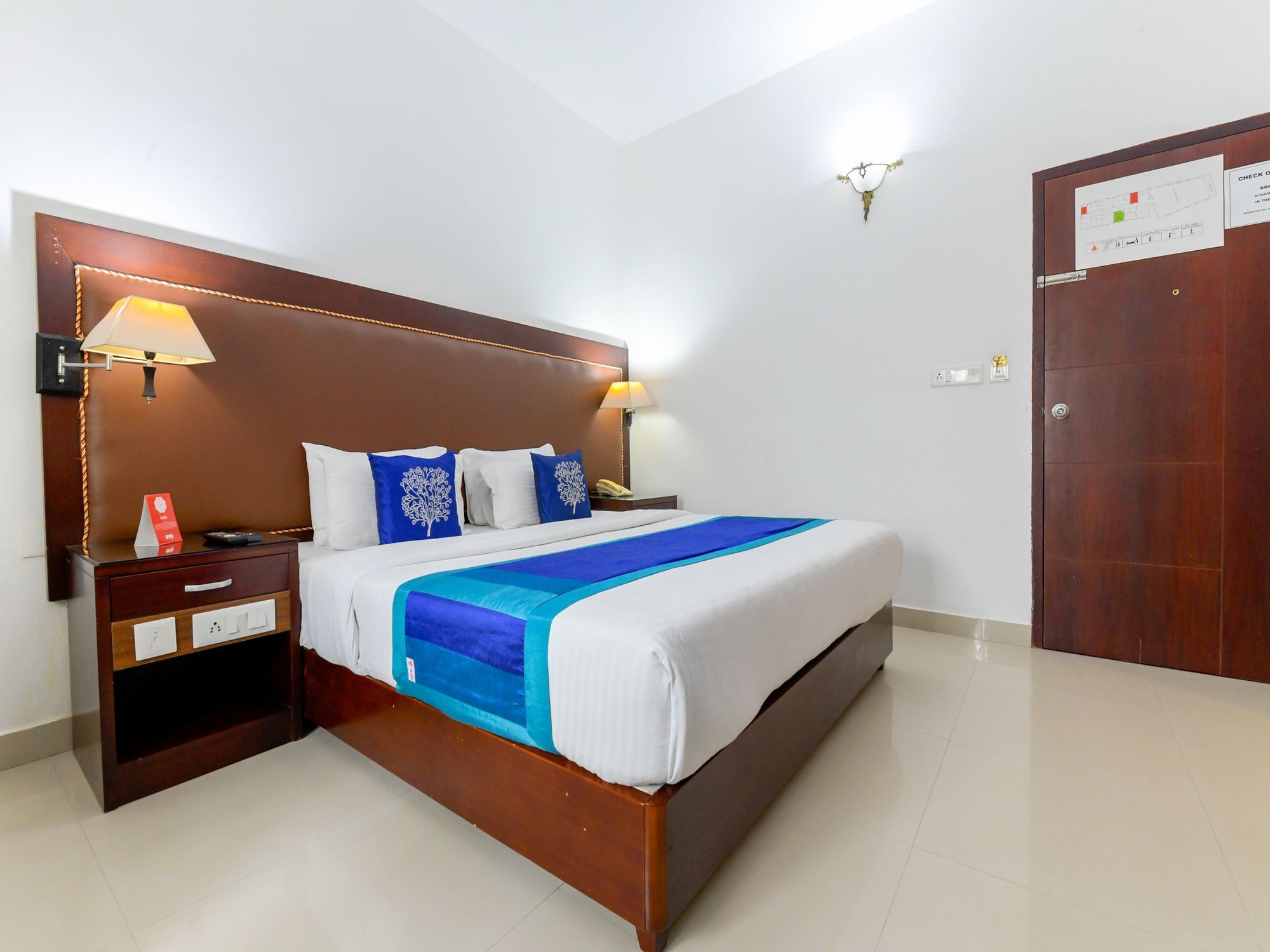 Hotel Oyo 7188 Ajantha Regency Kochi Exterior foto